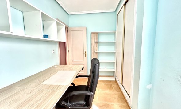 Resale - Apartment - ﻿Torrevieja (Alicante) - Torrevieja