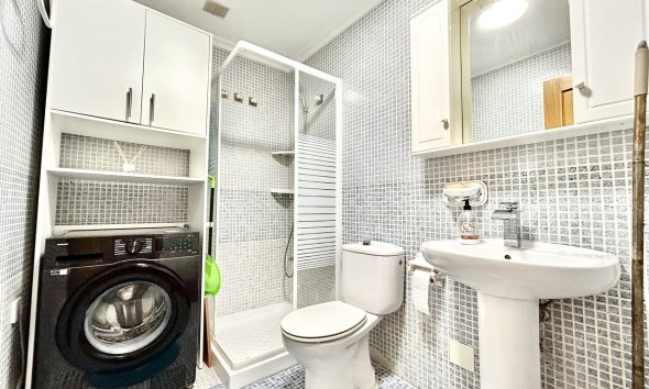 Resale - Apartment - ﻿Torrevieja (Alicante) - Torrevieja