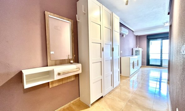 Resale - Apartment - ﻿Torrevieja (Alicante) - Torrevieja