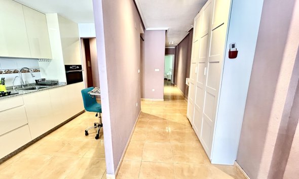 Resale - Apartment - ﻿Torrevieja (Alicante) - Torrevieja