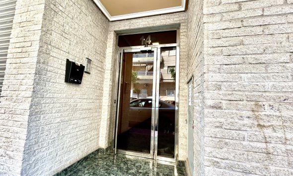 Resale - Apartment - ﻿Torrevieja (Alicante) - Torrevieja