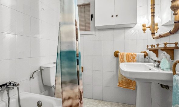 Resale - Apartment - Torrevieja - Playa de los Locos