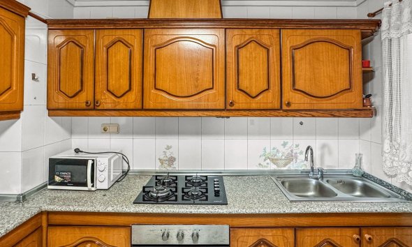 Resale - Apartment - Torrevieja - Playa de los Locos