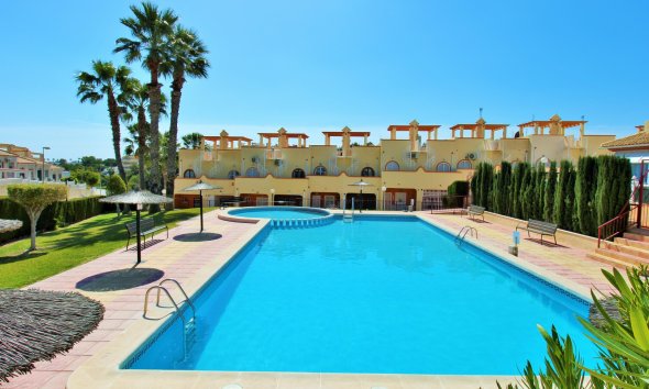 Resale - Apartment - Orihuela Costa - Villamartín