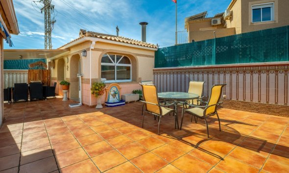 Resale - Villa - Torrevieja - El chaparral