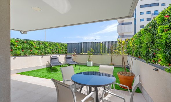 Resale - Apartment - Orihuela Costa - Dehesa de Campoamor