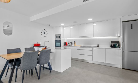 Resale - Apartment - Orihuela Costa - Dehesa de Campoamor
