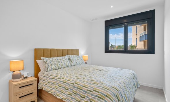 Resale - Apartment - Orihuela Costa - Dehesa de Campoamor