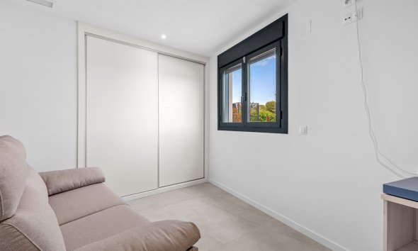 Resale - Apartment - Orihuela Costa - Dehesa de Campoamor