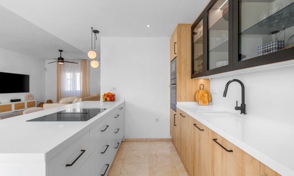 Resale - Terraced house / Townhouse - Alicante - Playa San Juan
