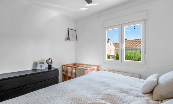 Resale - Terraced house / Townhouse - Alicante - Playa San Juan