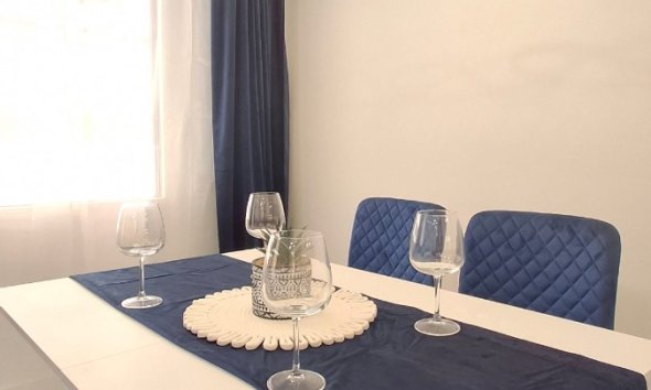 Resale - Apartment - Torrevieja - Playa Acequion