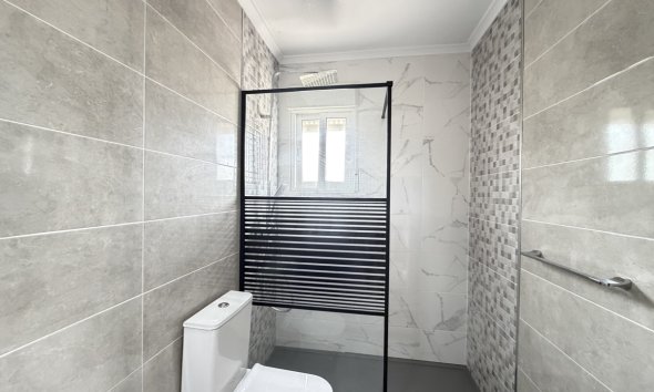Resale - Villa - Orihuela Costa - Villamartin