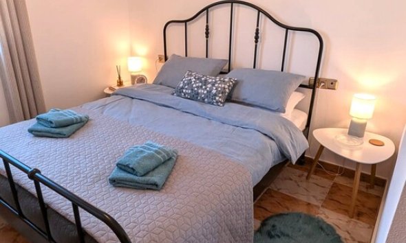 Resale - Apartment - Orihuela Costa - Pinada Golf 1