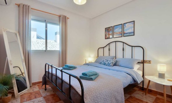 Resale - Apartment - Orihuela Costa - Pinada Golf 1