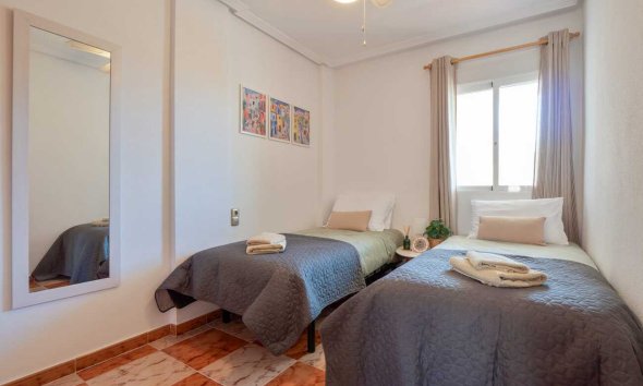 Resale - Apartment - Orihuela Costa - Pinada Golf 1