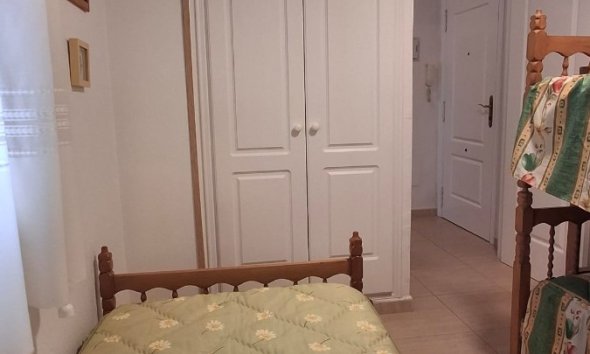 Resale - Apartment - Torrevieja - Playa de la mata