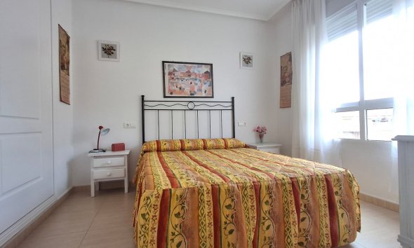 Resale - Apartment - Torrevieja - Playa de la mata