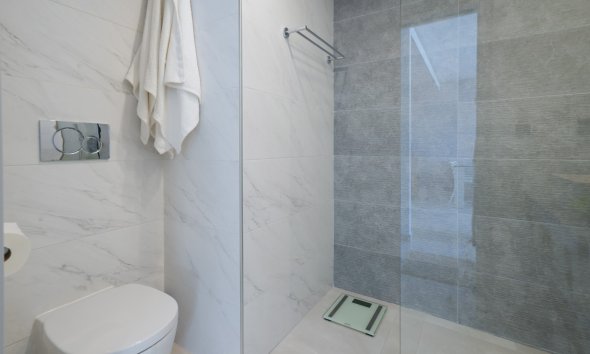 Resale - Apartment - Guardamar del Segura - El Raso