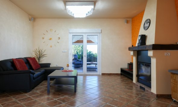 Resale - Villa - Alicante - Jacarilla