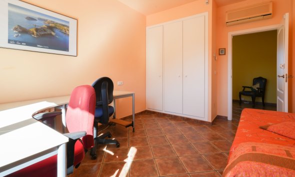 Resale - Villa - Alicante - Jacarilla
