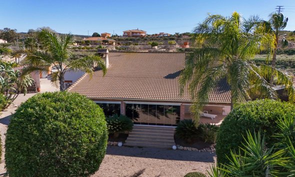 Resale - Villa - Alicante - Jacarilla