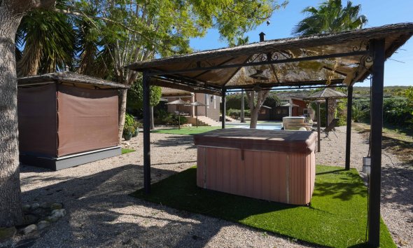 Resale - Villa - Alicante - Jacarilla