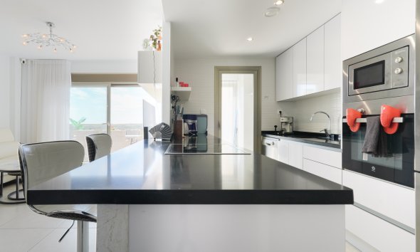 Resale - Apartment - Orihuela Costa - Villamartín