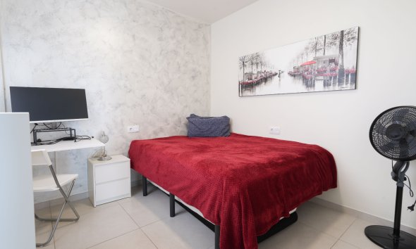 Resale - Apartment - Orihuela Costa - Villamartín