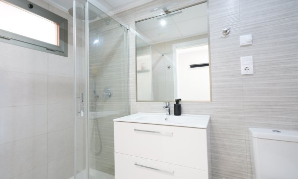 Resale - Apartment - Orihuela Costa - Villamartín