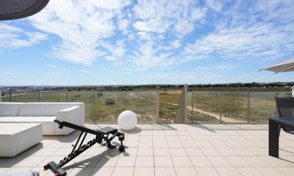 Resale - Apartment - Orihuela Costa - Villamartín