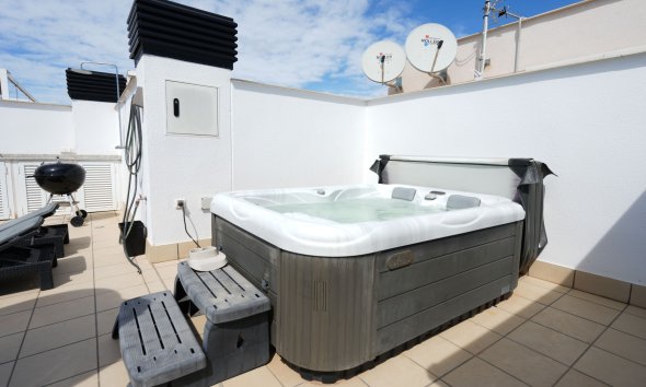 Resale - Apartment - Orihuela Costa - Villamartín