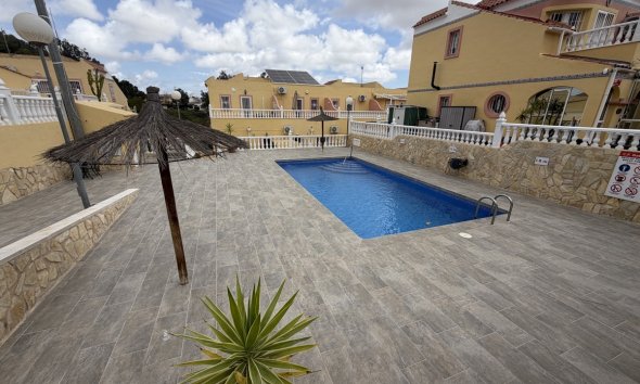 Resale - Terraced house / Townhouse - Orihuela Costa - Villamartin