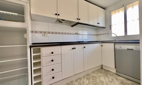 Resale - Apartment - Torrevieja - Cabo cervera
