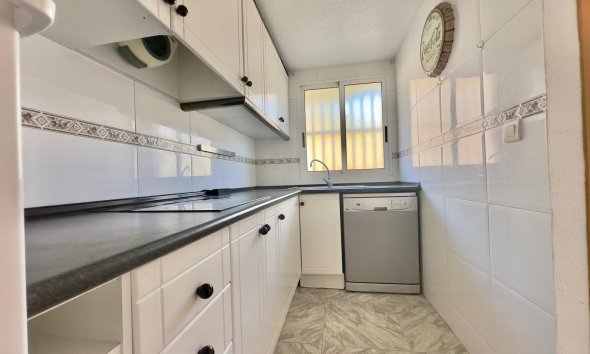 Resale - Apartment - Torrevieja - Cabo cervera