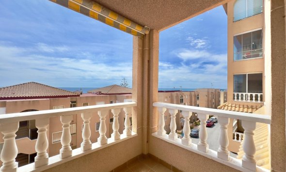 Resale - Apartment - Torrevieja - Cabo cervera