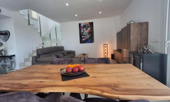 Resale - Terraced house / Townhouse - Orihuela - Desamparados-Hurchillo-Torremendo