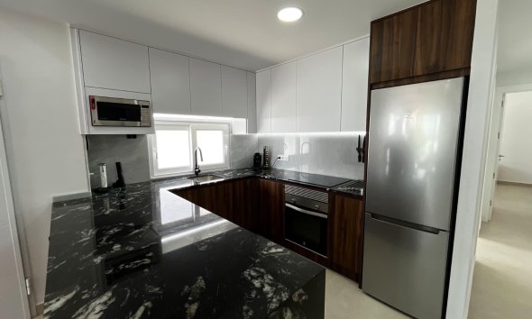Resale - Terraced house / Townhouse - Orihuela - Desamparados-Hurchillo-Torremendo