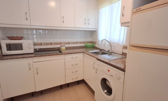 Resale - Apartment - Torrevieja - Playa de la mata