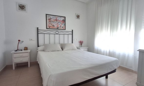Resale - Apartment - Torrevieja - Playa de la mata