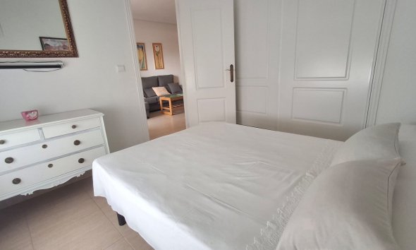 Resale - Apartment - Torrevieja - Playa de la mata