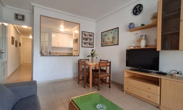 Resale - Apartment - Torrevieja - Playa de la mata
