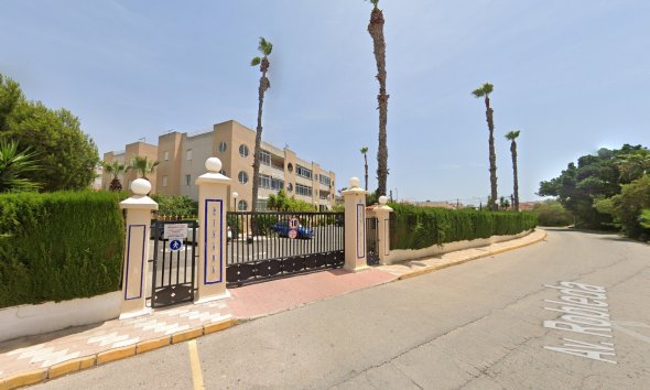 Reventa - Apartamento - Torrevieja - Urbanización San Luis