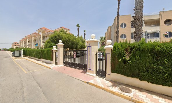 Reventa - Apartamento - Torrevieja - Urbanización San Luis