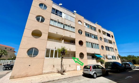 Reventa - Apartamento - Torrevieja - Urbanización San Luis