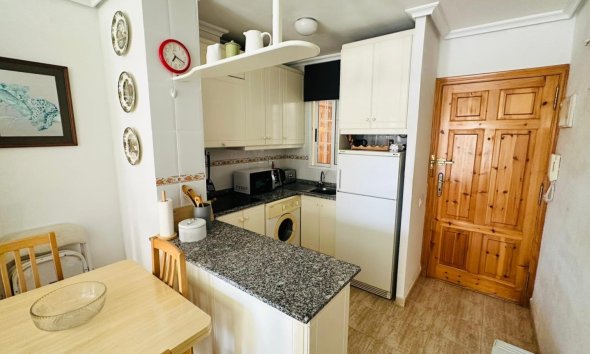 Reventa - Apartamento - Torrevieja - Urbanización San Luis