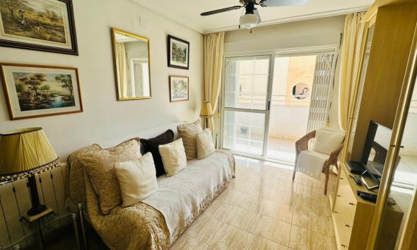 Reventa - Apartamento - Torrevieja - Urbanización San Luis