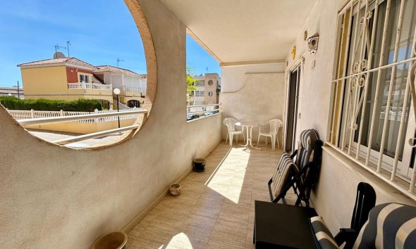 Reventa - Apartamento - Torrevieja - Urbanización San Luis