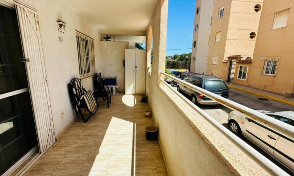 Reventa - Apartamento - Torrevieja - Urbanización San Luis