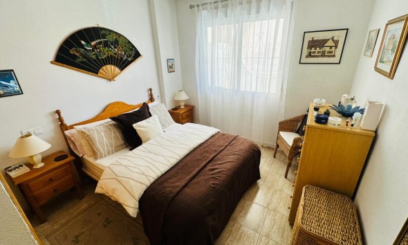 Reventa - Apartamento - Torrevieja - Urbanización San Luis